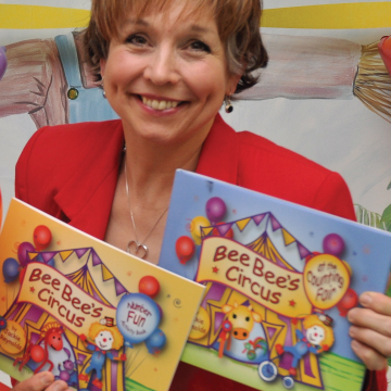 Bee Bee's Circus at the Counting Fair and Number Fun Activity Book by Jackie Reynolds